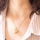 Ciondolo portafoto a forma di cuore in oro giallo 9K con diamante, anni ‘50