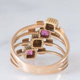 Anello “quadruplo” vintage in oro giallo 18K con paste di vetro rosse e perline bianche, anni ‘60