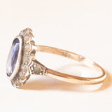 Anello a margherita antico in oro giallo 8K e argento con zaffiro (1.40ct ca.) e paste di vetro bianche, primi del ‘900