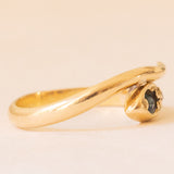 Anello vintage a forma di serpente in oro giallo 18K con zaffiro (0.20ct ca.) e diamanti, anni ‘60/‘70