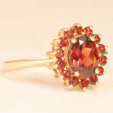 Anello a margherita vintage in oro giallo 9K con granati (1.40ctw ca.), anno 2006