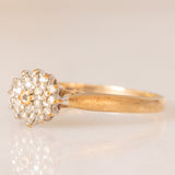 Anello a fiore vintage in oro giallo 9K con diamanti (0.10ctw ca.), anni ‘70/‘80