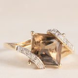 Anello da cocktail vintage in oro giallo 9K con quarzo fumé (2ct ca.) e diamanti (0.05ctw ca.), anni ‘70
