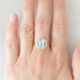 Anello vintage in oro giallo 14K con topazio azzurro (2.80ct ca.) e diamanti di taglio brillante (0.16ctw ca.), anni ‘80/‘90
