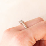 Anello “trilogy” in oro bianco 9K con diamanti (0.25ctw ca.), anni ‘80/‘90