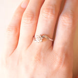 Anello a margherita vintage in oro bianco 14K con diamanti (0.35ctw ca.), anni ‘80