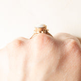 Anello antico in oro giallo 9K con opale (1.30ct ca.), anni ‘10/‘20