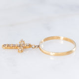 Anello vintage in oro giallo 18K con pendente a croce con diamanti di taglio brillante (0.30ctw), anni ‘90