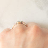 Trilogy vintage in oro bianco 9K con acquamarina (0.40ct ca.) e diamanti di taglio brillante (0.02ctw ca.), anni ‘70