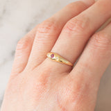 Trilogy gypsy vintage in oro giallo 14K con rubino e diamanti, anni ‘70/‘80