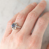 Anello a margherita vintage in platino con zaffiro (1.27ct) e diamanti (0.43ctw), anni ‘80