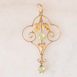 Pendente antico lavalier in oro giallo 9K con paste di vetro verdi, anni ‘10/‘20