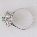 Anello a fiocco di neve in oro bianco 14K con smeraldo (0.13ct ca.) e diamanti (0.24ctw ca.), anni ‘70