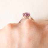 Anello vintage in oro bianco 9K con ametista (1.50ct ca.) e diamanti (0.04ctw ca.)