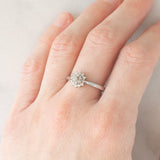 Anello a fiore vintage in oro bianco 9K con diamanti (0.10ctw ca.), anni ‘80