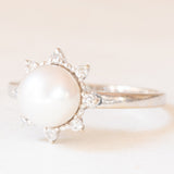 Anello a margherita vintage in oro bianco 14K con perla bianca coltivata e diamanti (0.08ctw ca.), anni ‘60