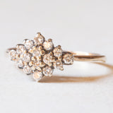 Anello vintage in oro giallo e bianco 9K con diamanti di taglio brillante (0.16ctw ca.), anni ‘70