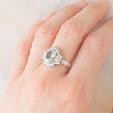 Anello a margherita vintage in platino con acquamarina (2ct) e diamanti (0.56ctw), anni ‘80