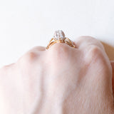 Anello antico francese in oro giallo e bianco 18K con diamanti (centrale di taglio brillante e di 0.28ct ca.), anni ‘30/‘40