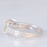 Anello vintage in oro bianco 18K con diamanti fancy gialli (1.23ctw) e diamanti bianchi (0.22ctw), anni ‘80/‘90