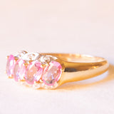 Veretta vintage in oro giallo e bianco 14K con zaffiri rosa sintetici (1.40ctw ca.) e diamanti (0.03ctw ca.), anni ‘70/‘80