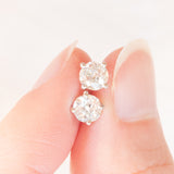 Orecchini punto luce in oro bianco 18K con diamanti di taglio vecchia Europa (0.81ctw ca.)