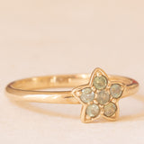 Anello vintage a forma di stella in oro giallo 9K con spinelli sintetici verdi (0.10ctw ca.), anno 2005