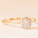 Anello a fiore antico in oro giallo e bianco 14K con diamanti di taglio vecchia miniera (0.14ctw ca.), anni ‘10