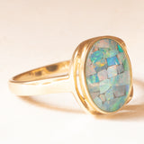 Anello vintage in oro giallo 9K con mosaico di opali triplet