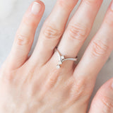 Trilogy vintage in oro bianco 14K con diamanti di taglio brillante (0.15ctw ca.), anni ‘70