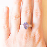 Anello da cocktail vintage in oro giallo e bianco 9K con tanzanite (3.20ct ca.) e diamanti (0.46ctw ca.)