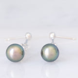 Orecchini pendenti vintage in oro bianco 14K con perle nere e diamanti (0.76ctw), anni ‘90
