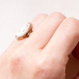 Anello vintage in oro giallo 9K con cammeo su conchiglia, anni ‘40/’50