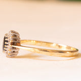 Anello a margherita vintage in oro giallo 9K con zaffiro (0.30ct ca.) e diamanti (0.07ctw ca.)
