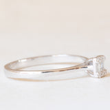 Anello moderno in oro bianco 14K con diamanti di taglio brillante e di taglio baguette (0.15ctw ca.)