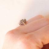 Anello a margherita vintage in oro giallo 9K con zaffiro (0.15ct ca.) e diamanti (0.08ctw ca.), anno 1979