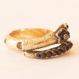 Anello a serpente antico in oro giallo 14K con granati e perlina bianca, primi del ‘900