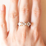 Anello vintage in oro giallo e bianco 9K con acquamarine (1.50ctw ca.) e diamanti (0.10ct ca.), anno 2012