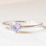 Solitario vintage in oro bianco 9K con tanzanite (0.15ct ca.), anni ‘90