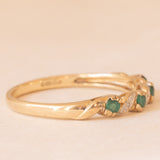 Veretta vintage in oro giallo 9K con smeraldi (0.25ctw ca.) e diamanti (0.03ctw ca.), anni ‘70/‘80