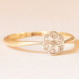 Anello a fiore antico in platino e oro giallo 18K con diamanti di taglio vecchia miniera, 1901-1910