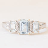 Anello vintage in oro bianco 9K con acquamarine (1.10ctw ca.) e diamanti (0.06ctw ca.), anni ‘70