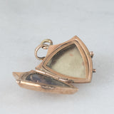 Ciondolo portafoto antico a forma di scudo in oro giallo 9K con perline bianche, primi del ‘900