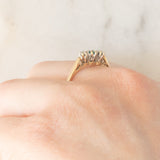 Trilogy vintage in oro giallo 9K con smeraldo (0.05ct ca.) e diamanti di taglio brillante (0.08ctw ca.), anno 1987