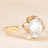Anello vintage in oro giallo 9K con acquamarina (0.90ct ca.) e diamanti (0.12ctw ca.), anni ‘80