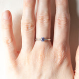 Trilogy vintage in oro bianco 9K con tanzanite (0.35ct ca.) e diamanti (0.03ctw ca.), anni ‘90