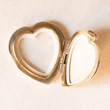 Ciondolo portafoto vintage a forma di cuore con lamina in oro giallo 9K, anni ‘60