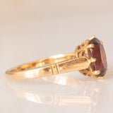 Solitario antico in oro giallo 9K con granato (1.20ct ca.), anni ‘20/‘30