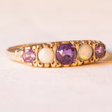 Anello veretta vintage in oro giallo 9K con opali (0.20ctw ca.) e ametista (0.40ctw ca.), anni ‘70
