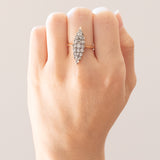 Anello a navette antico in oro giallo 18K e argento con diamanti di taglio vecchio (1.50ctw ca.), anni ‘10/‘20